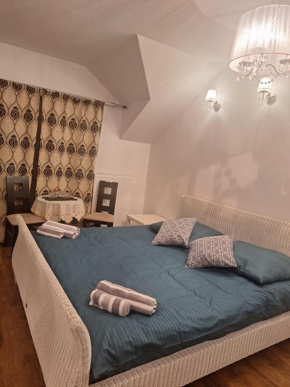 Villa Varzob Warschau Buitenkant foto